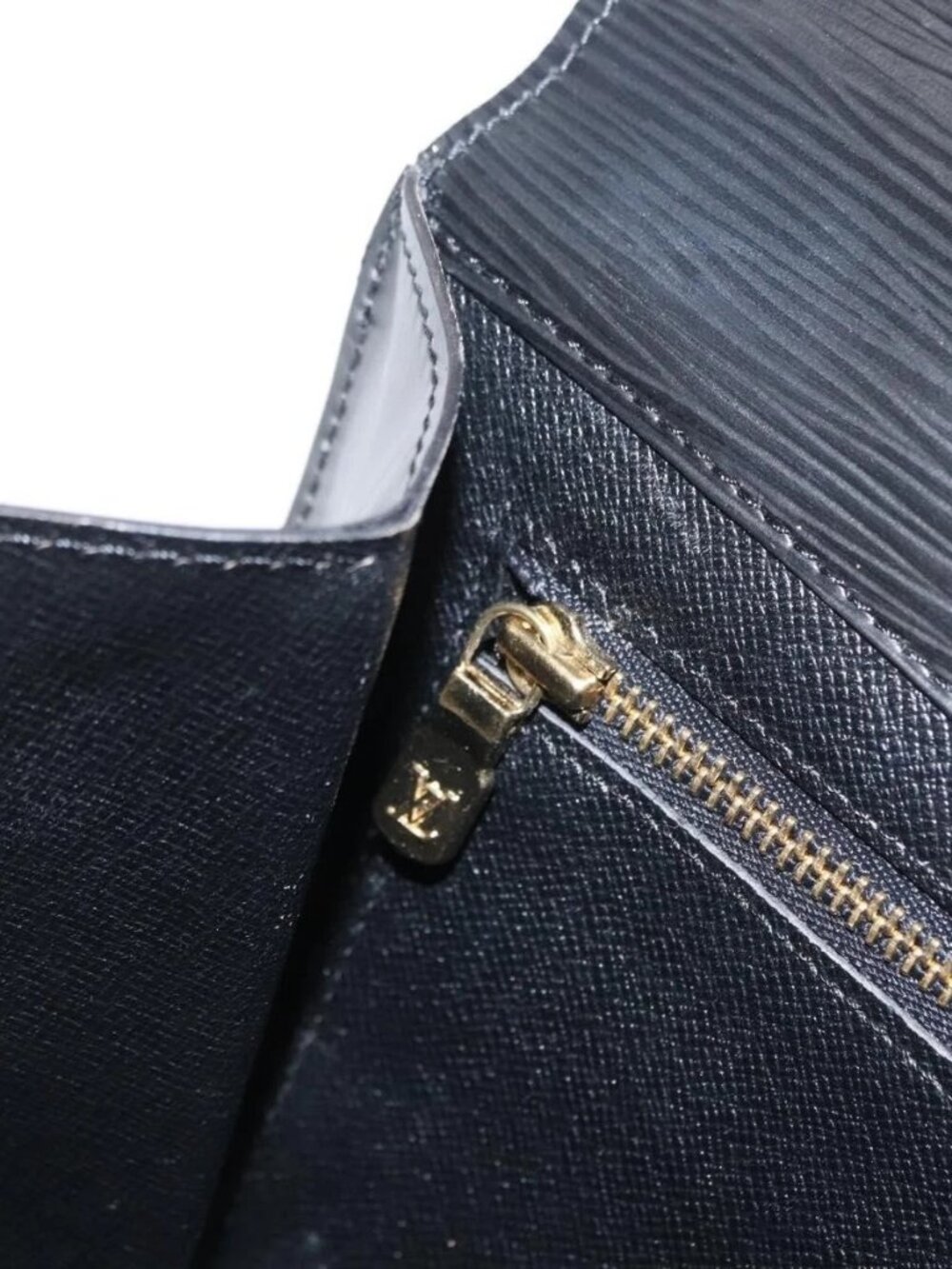 LOUIS VUITTON Epi Montaigne 27 Clutch Bag Black M52652 LV Auth 169888 - Picture 12 of 14